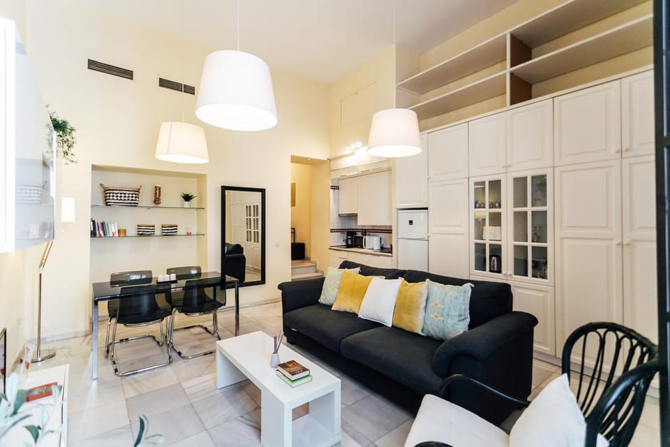 Alohamundi San Vicente Apartment in Seville