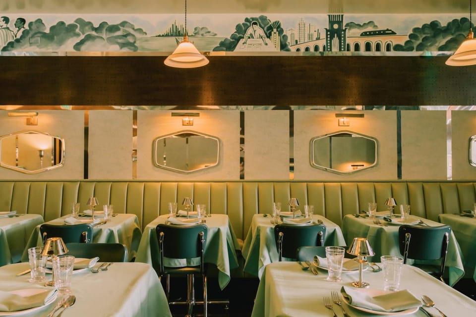 Restaurant/places to eat, Dining area, Dinner