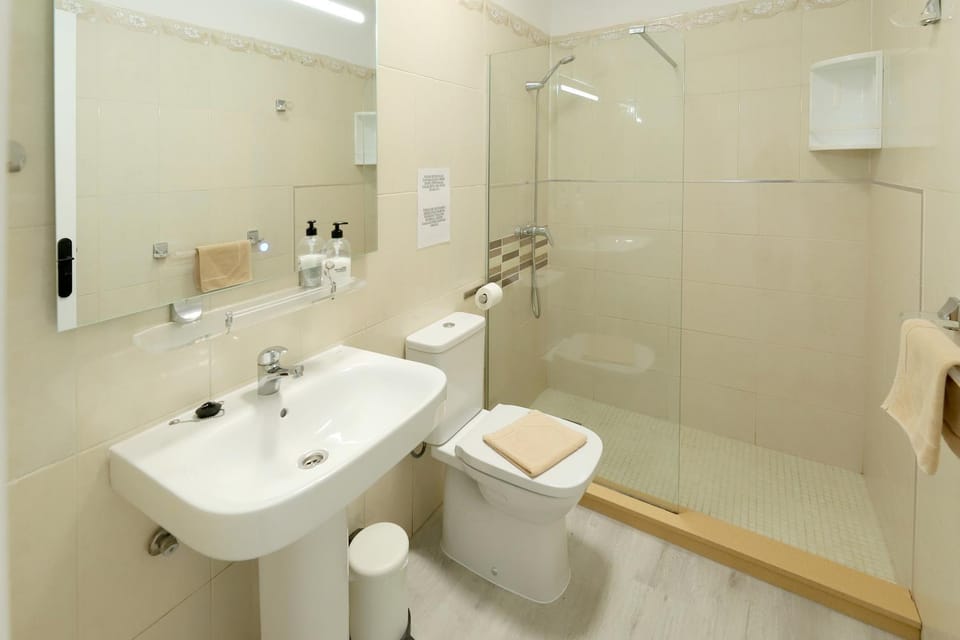 Shower, Bathroom
