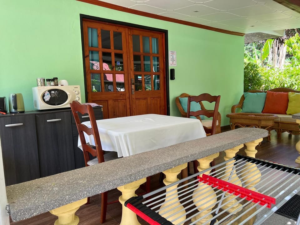 Chloe's Cottage Self-Catering Bed and Breakfast in Africa