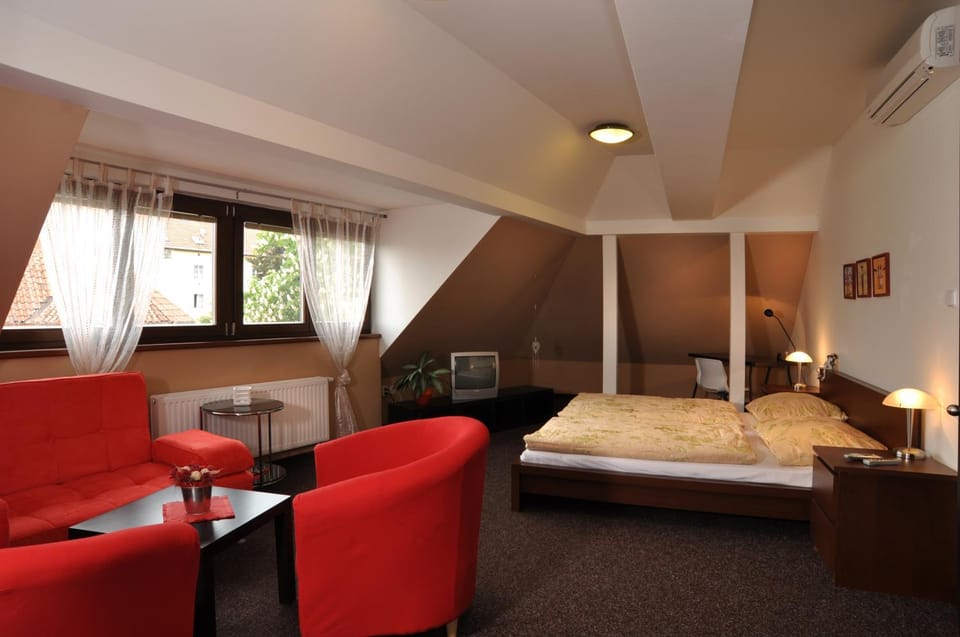 Hotel U Zlatého býka Hotel in South Bohemian Region