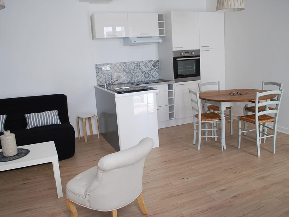 Maison 2 chambres, accès direct plage, centre-ville des Sables-d'Olonne - FR-1-197-356 Apartment in Les Sables-d'Olonne