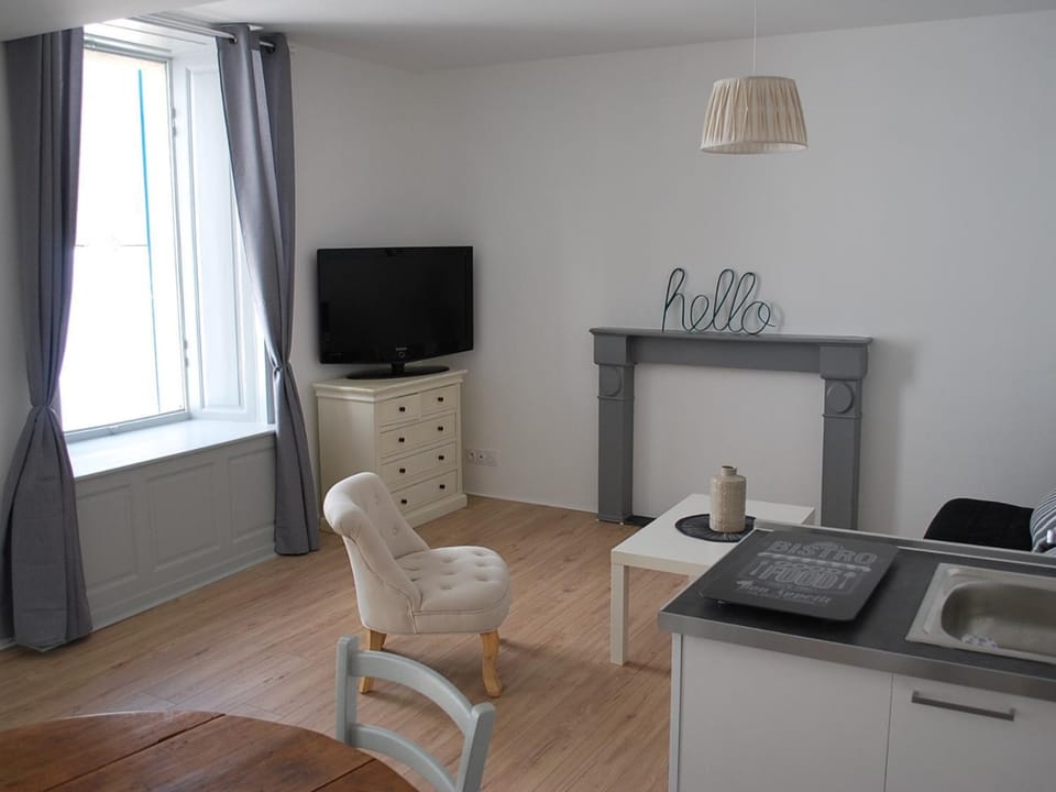 Maison 2 chambres, accès direct plage, centre-ville des Sables-d'Olonne - FR-1-197-356 Apartment in Les Sables-d'Olonne