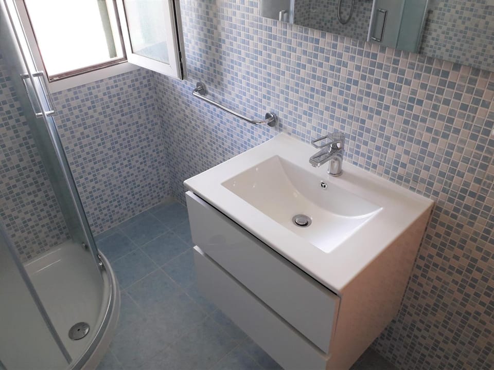 Shower, Bathroom, View (from property/room)