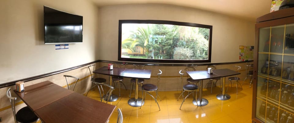 Lounge or bar, Dining area