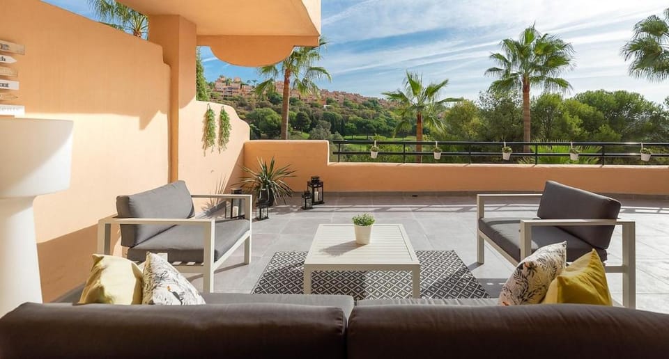 Patio, View (from property/room), Balcony/Terrace