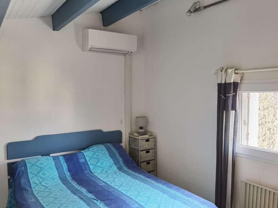 Duplex climatisé avec terrasse, 6 couchages, cuisine équipée, barbecue et parking à Marseillan - FR-1-326-470 Apartment in Marseillan