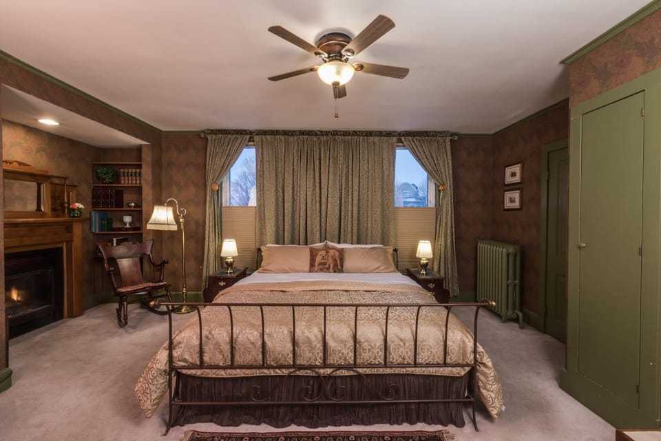 Bed, fireplace