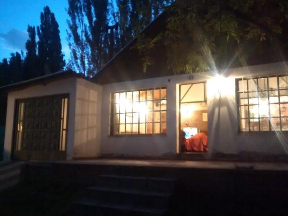 Casa de montaña, valle del sol, potrerillos, Mendoza Chalet in Mendoza Province Province