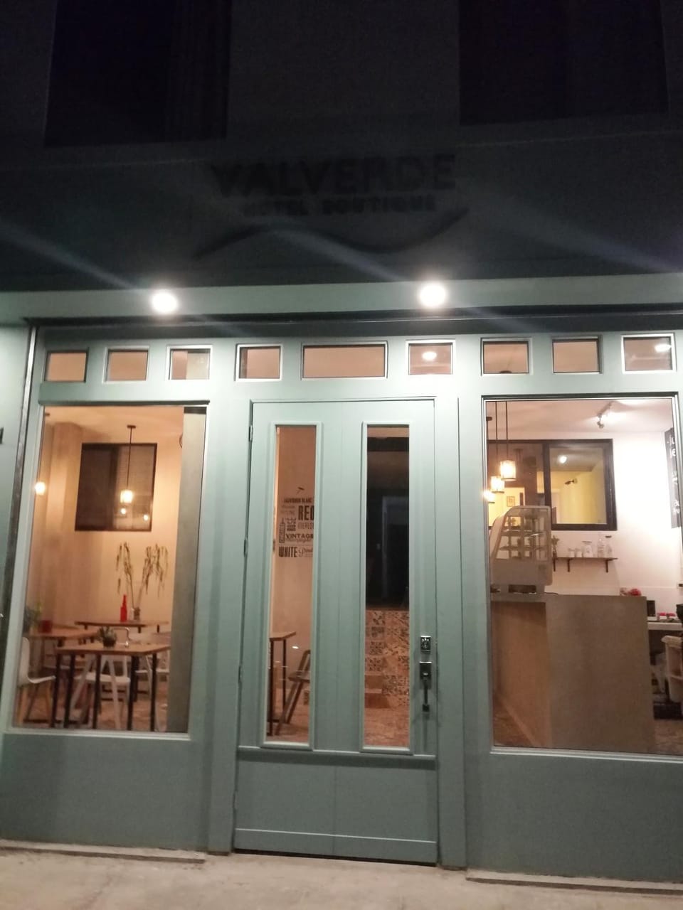 Facade/entrance