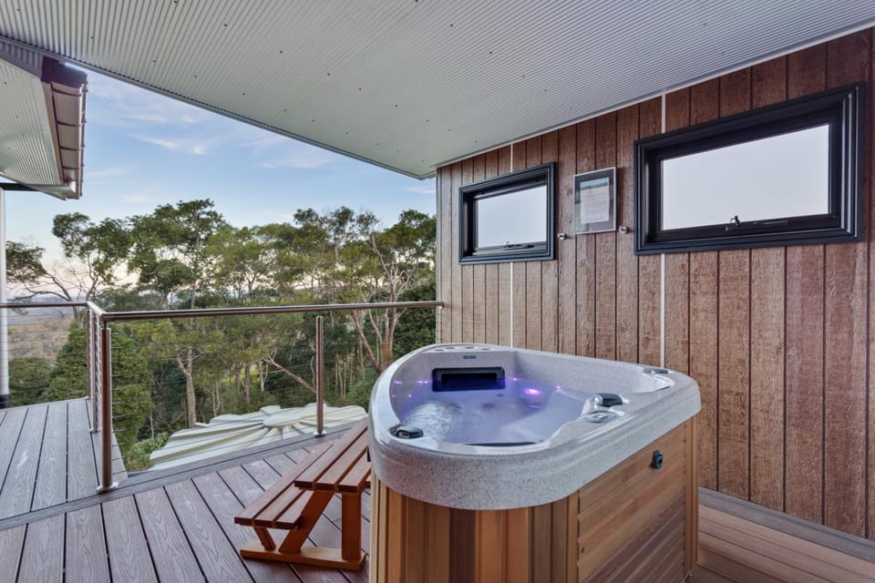 Serenity at Ravensbourne Escape Chalet in Ravensbourne