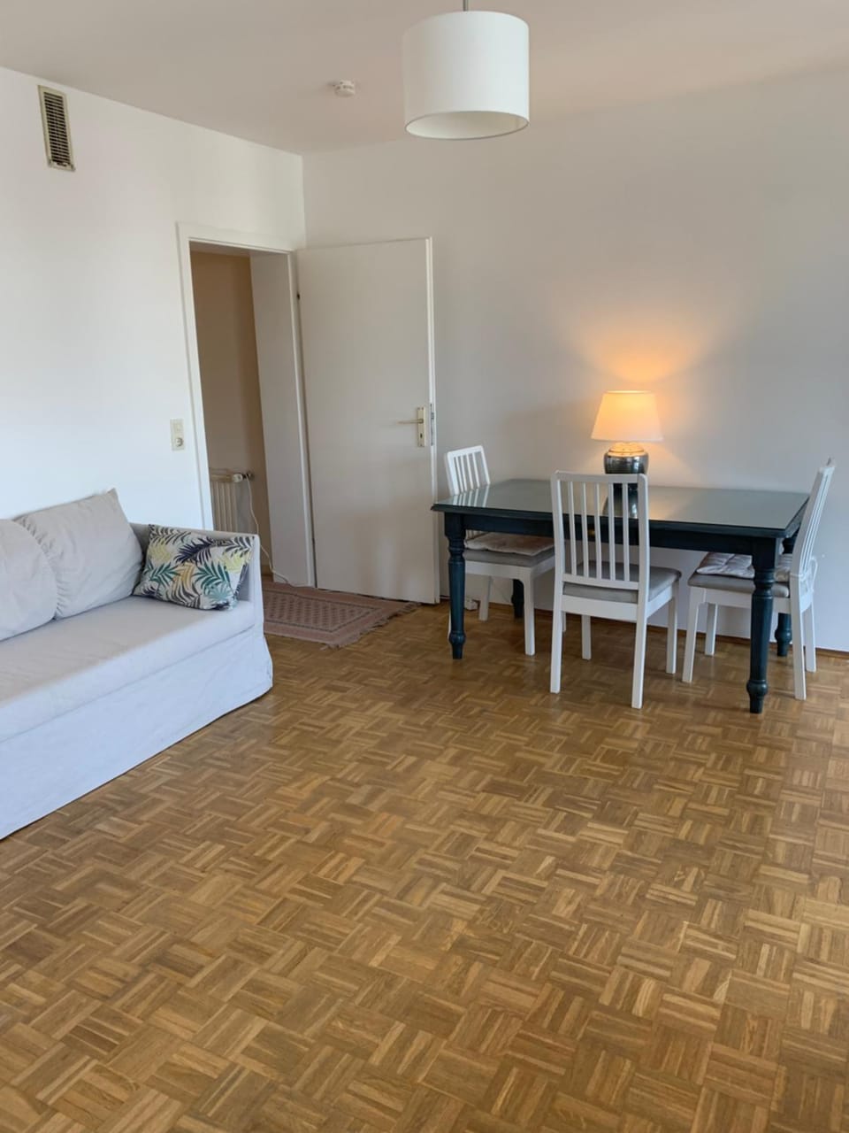 Studio Flat Medien Hafen 30minToFair Apartment in Neuss