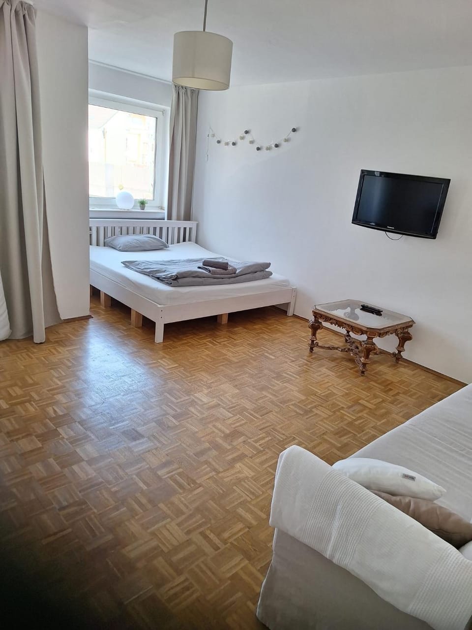 Studio Flat Medien Hafen 30minToFair Apartment in Neuss