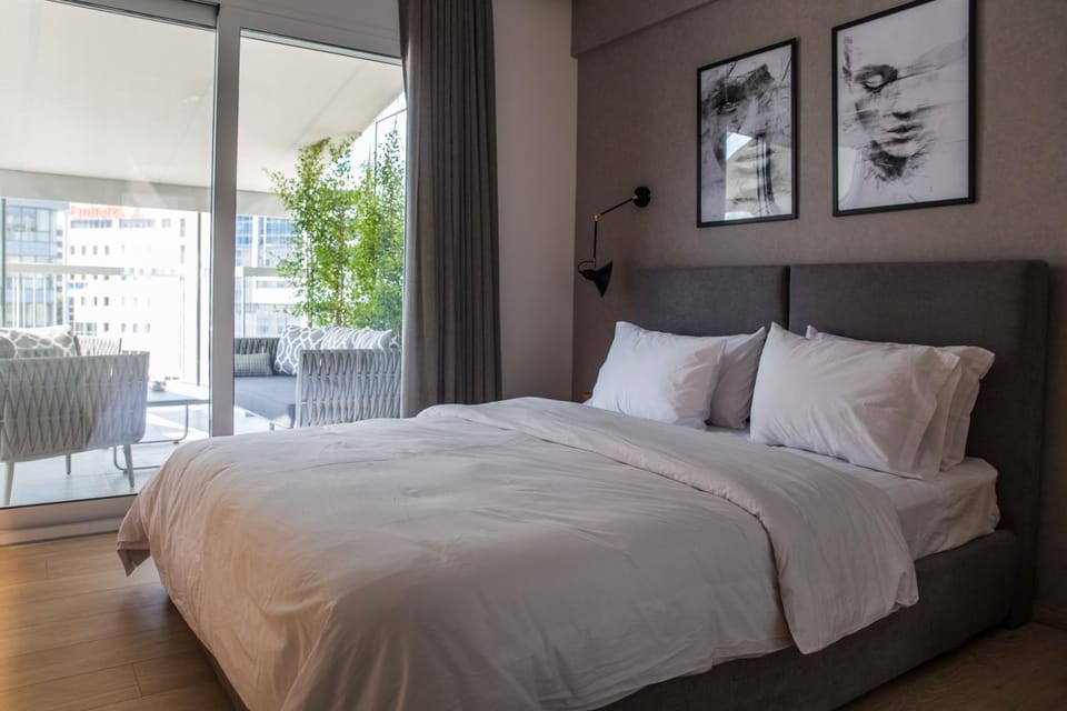 Bed, Balcony/Terrace, Bedroom