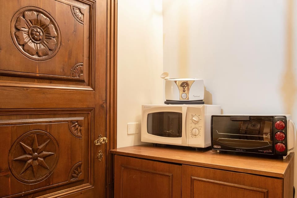 Kitchen or kitchenette, kitchen