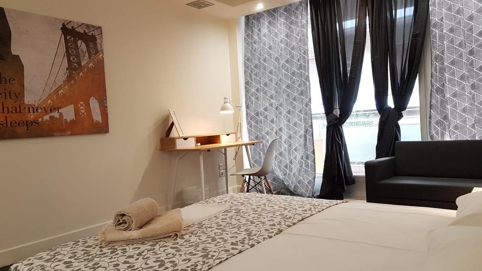 Errathens Cherry and Berry Apartments - Athens Center Apartment in Athens