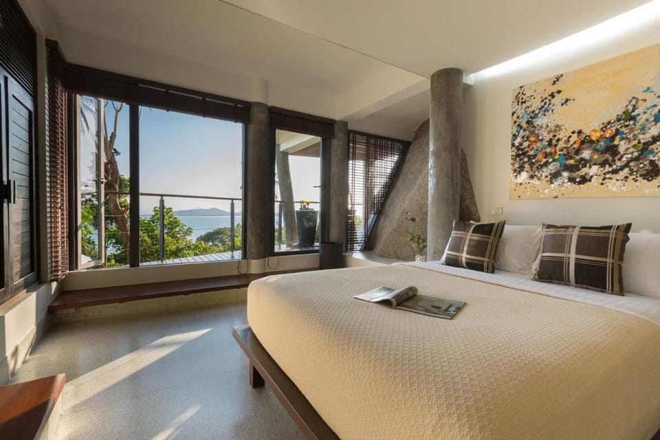 Bed, Natural landscape, Photo of the whole room, Bedroom, Sea view