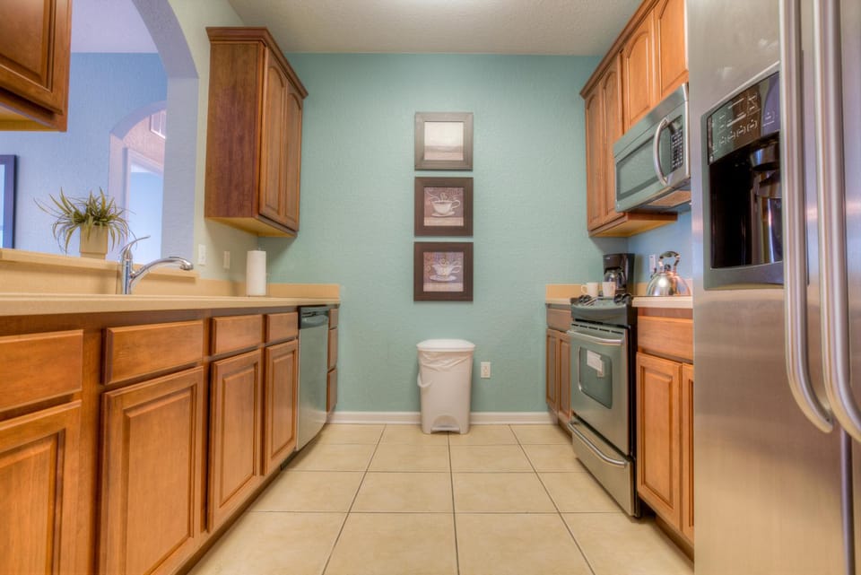Vista Cay Condo w FREE Resort Access, near Disney Apartment in Orlando