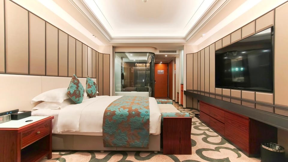 TV and multimedia, Photo of the whole room, Seating area, wardrobe