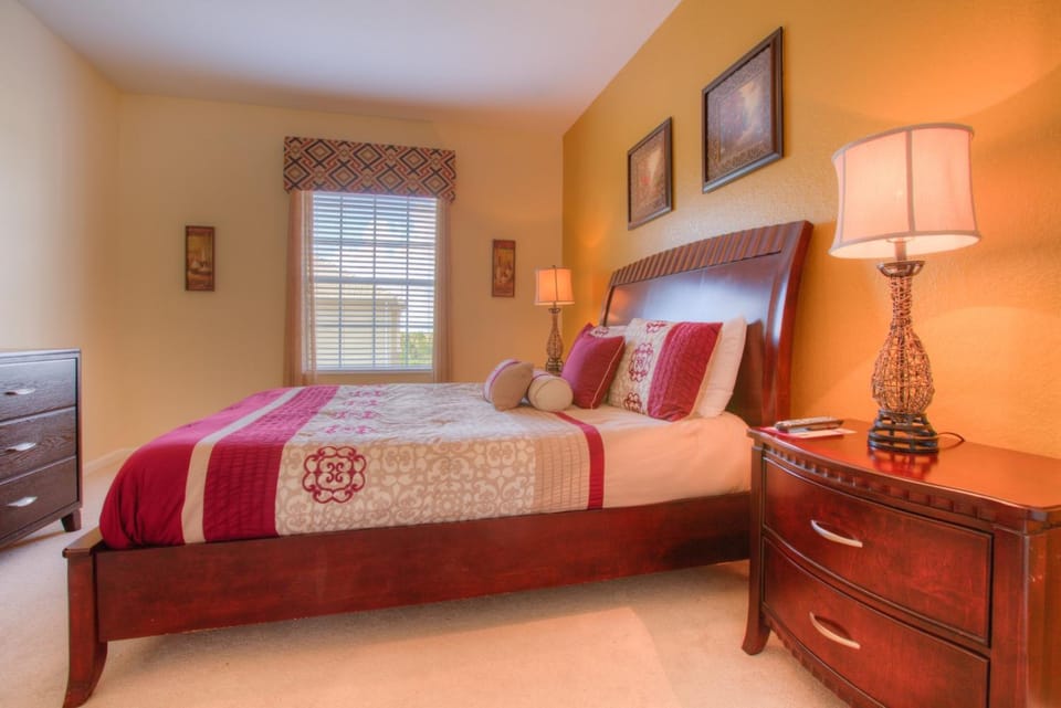 Lofty Lodge House in Orlando