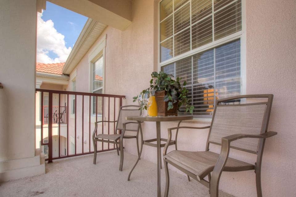Lofty Lodge House in Orlando