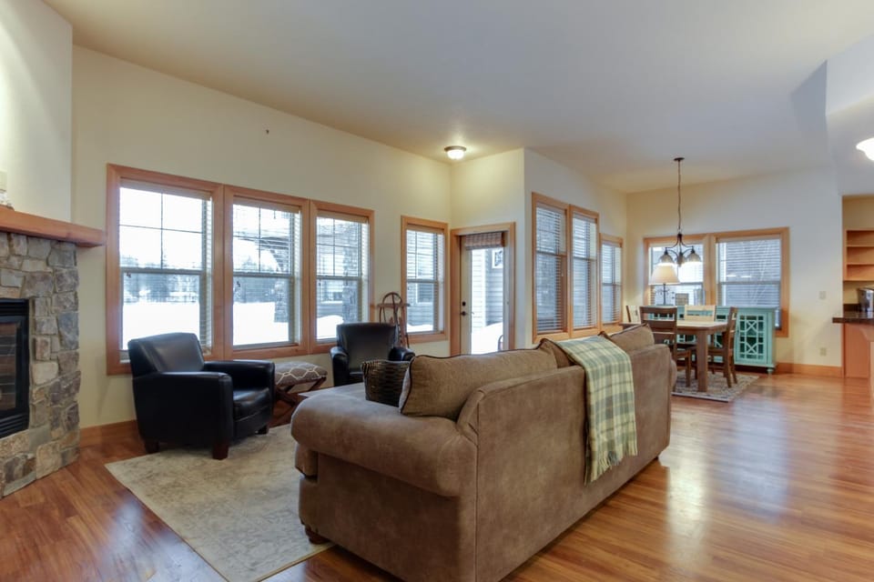 Lakeside Haven Apartment in Dover