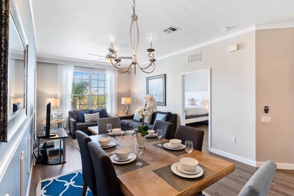 Modern Vista Cay Condo, near Universal Studios Apartment in Orlando