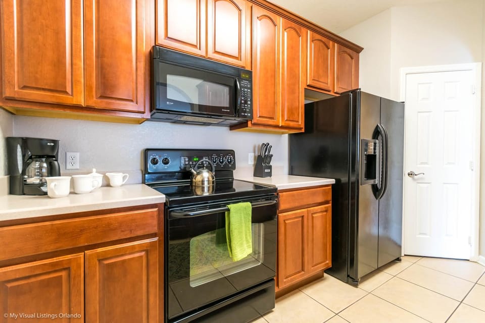 Spacious Condo Near Convention Ctr & I-Drive, Pool Apartment in Highlands Reserve