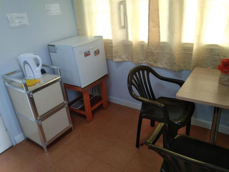 Coffee/tea facilities, Dining area