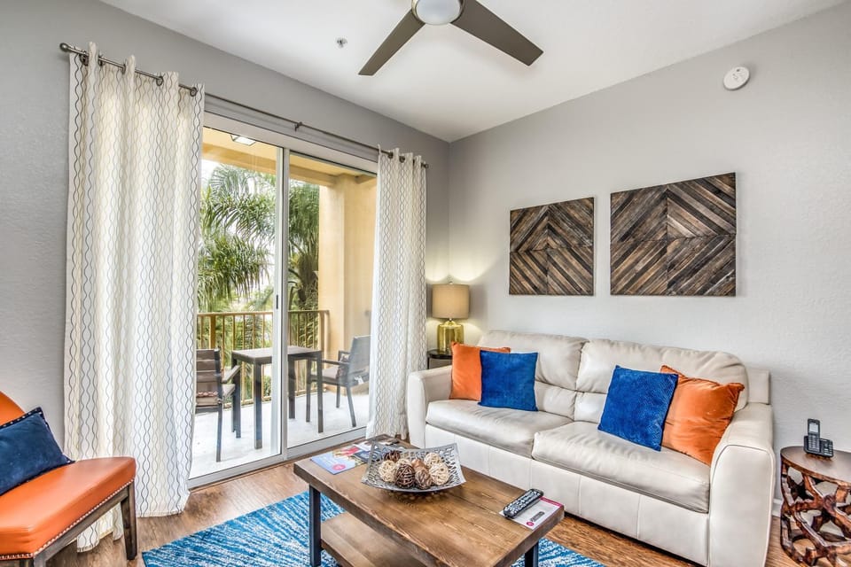 Newly Updated Condo w Scenic Resort View Apartment in Orlando