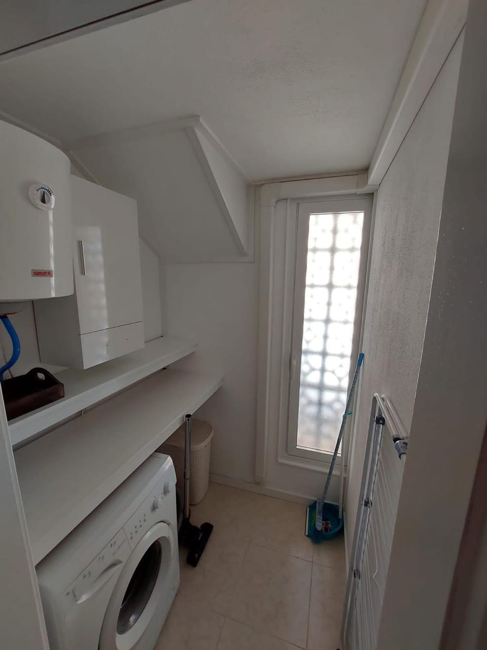 Kitchen or kitchenette, kitchen