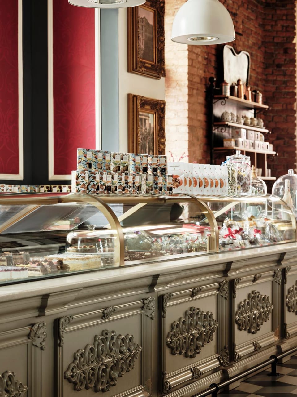 Lounge or bar, Food and drinks, Food, Buffet breakfast, Drinks