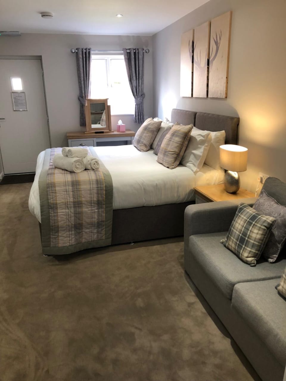 Photo of the whole room