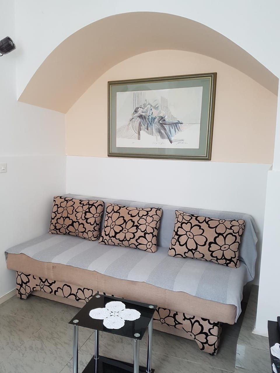 Bed, Living room