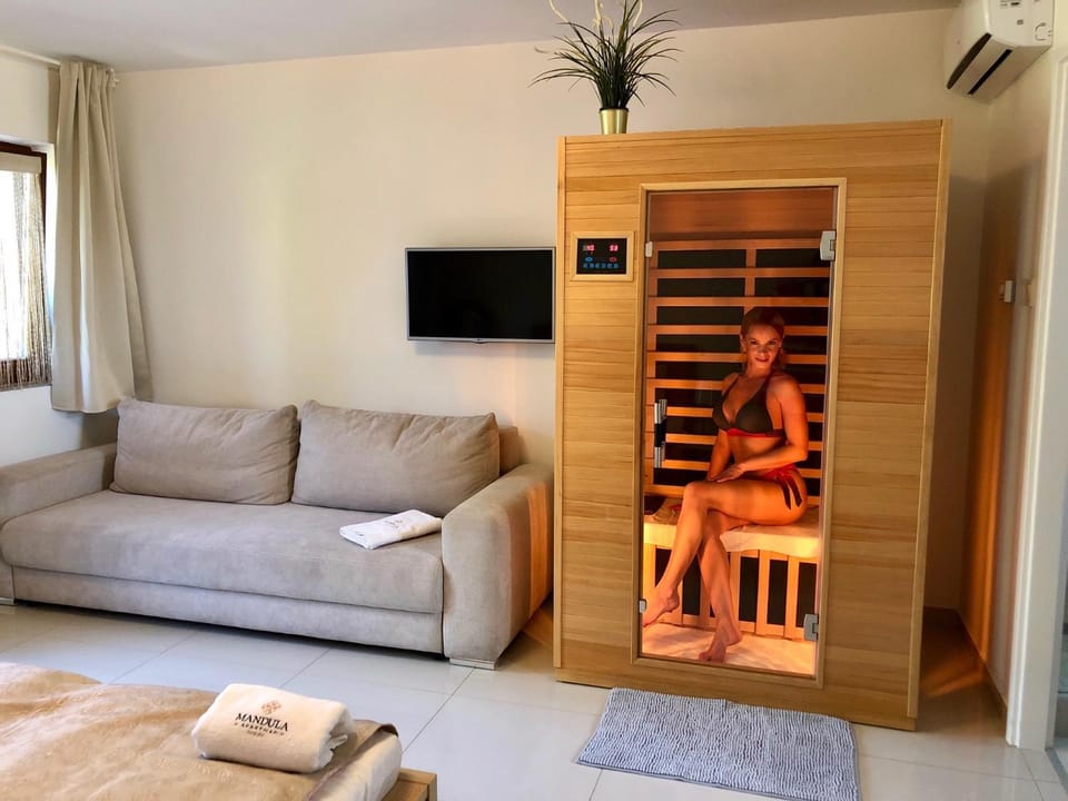 Sauna, TV and multimedia, Evening entertainment, Bedroom
