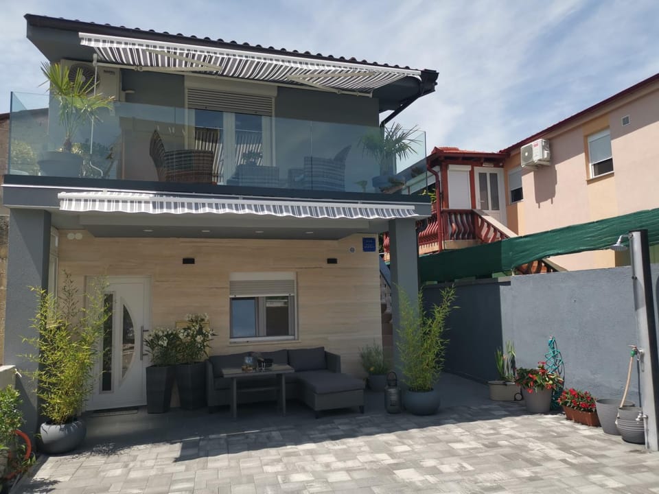 Apartmani Šarm Apartment in Zadar County