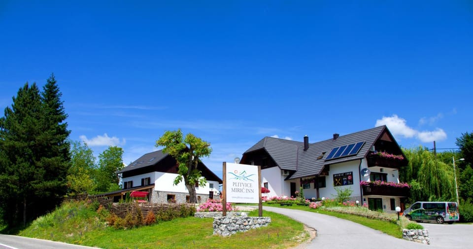 Property building, Property logo or sign