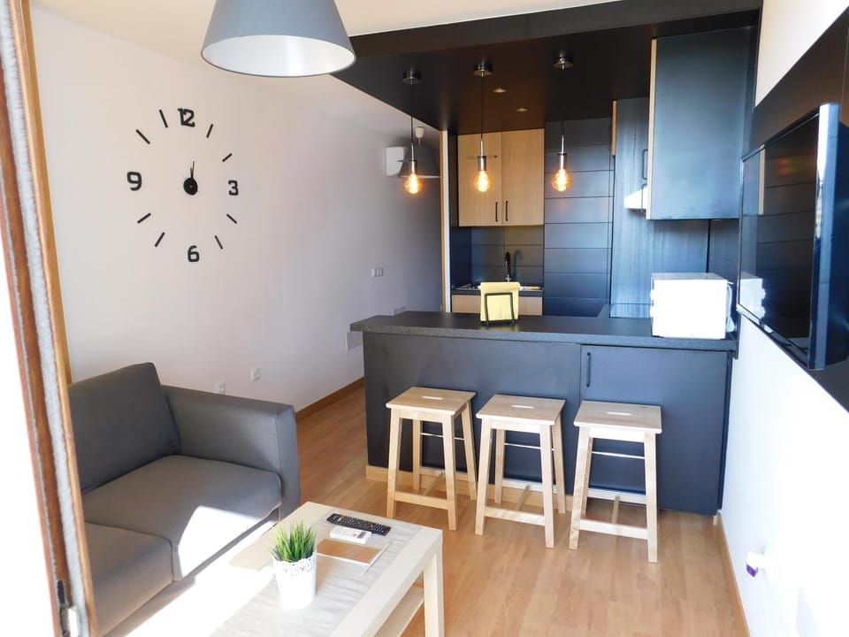 Kitchen or kitchenette, Living room