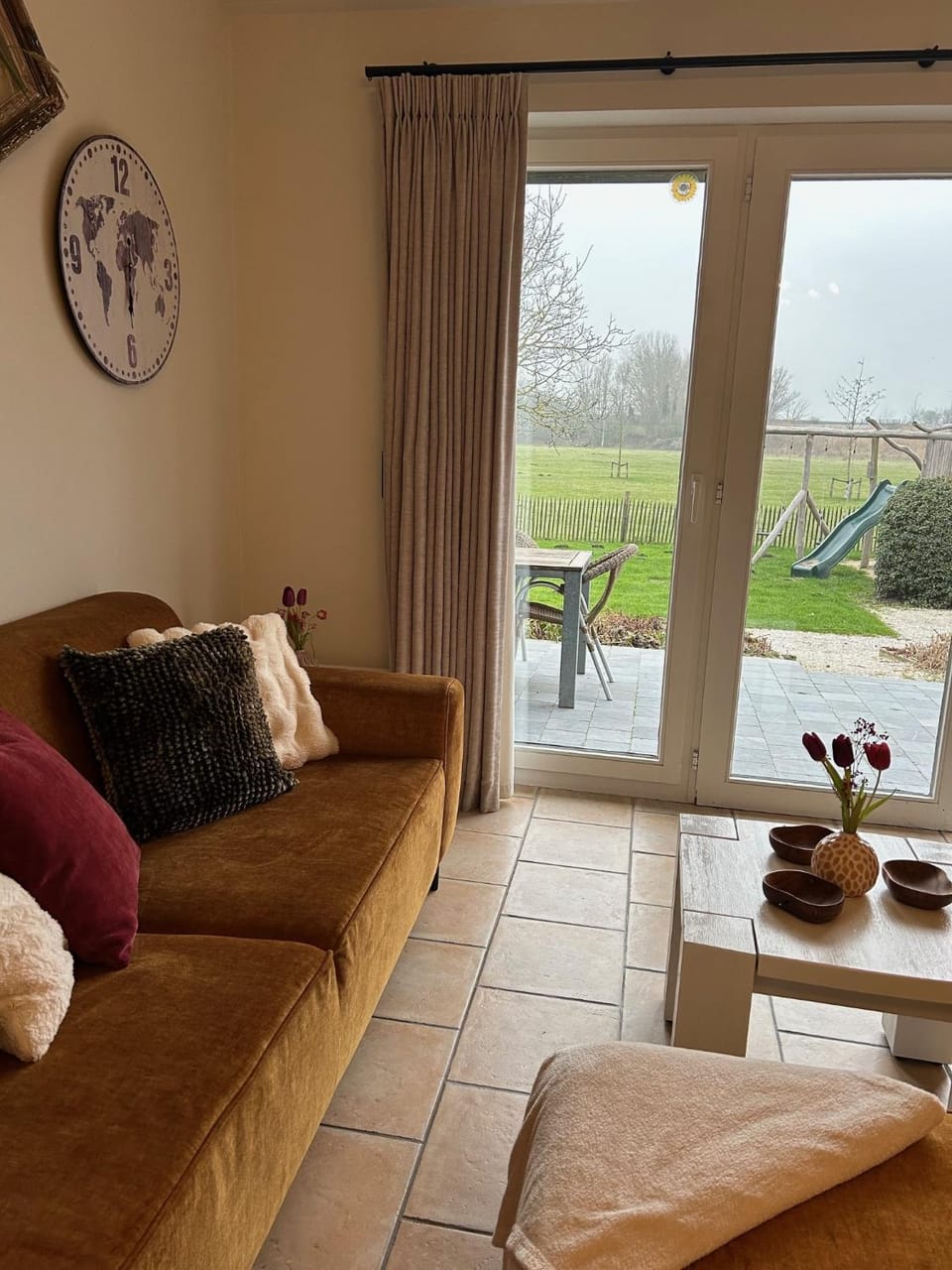 Garden, Living room, Seating area, Garden view