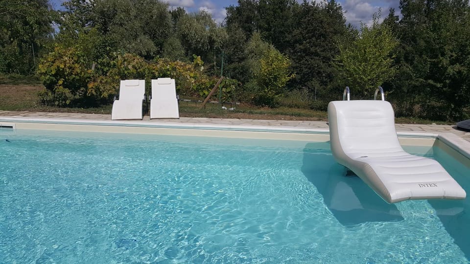 Swimming pool, Swimming pool