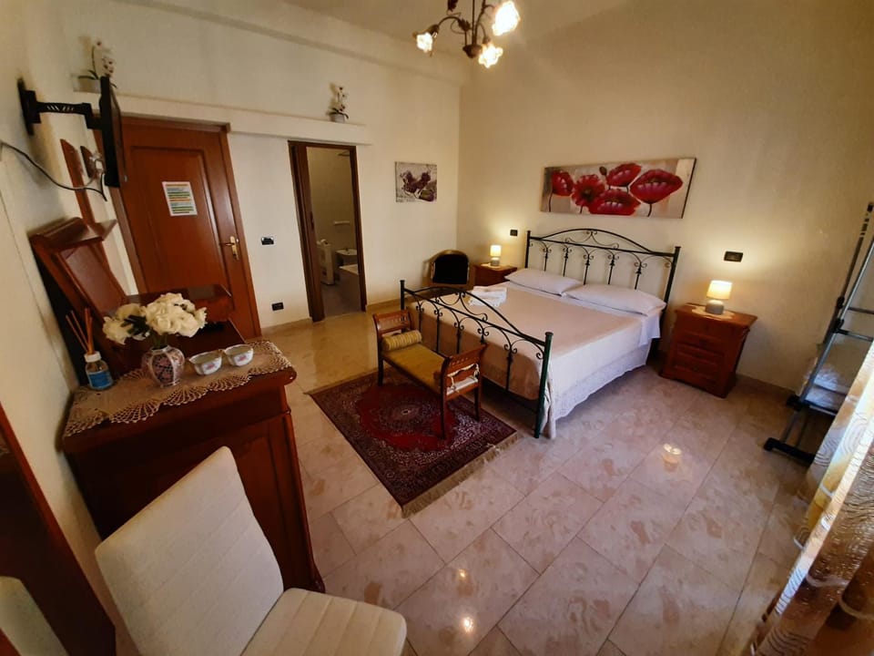 Bedroom, Sunset