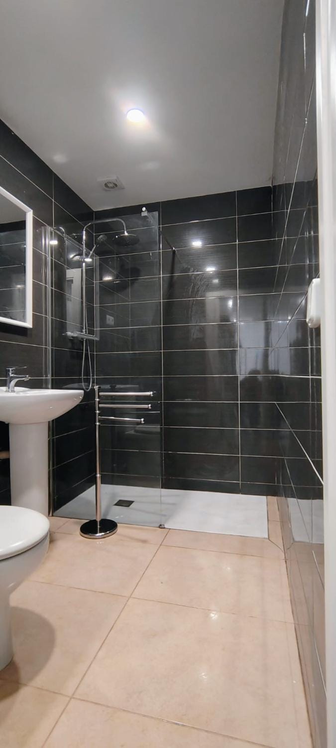 Hostal Porto Mar Bed and Breakfast in Salou