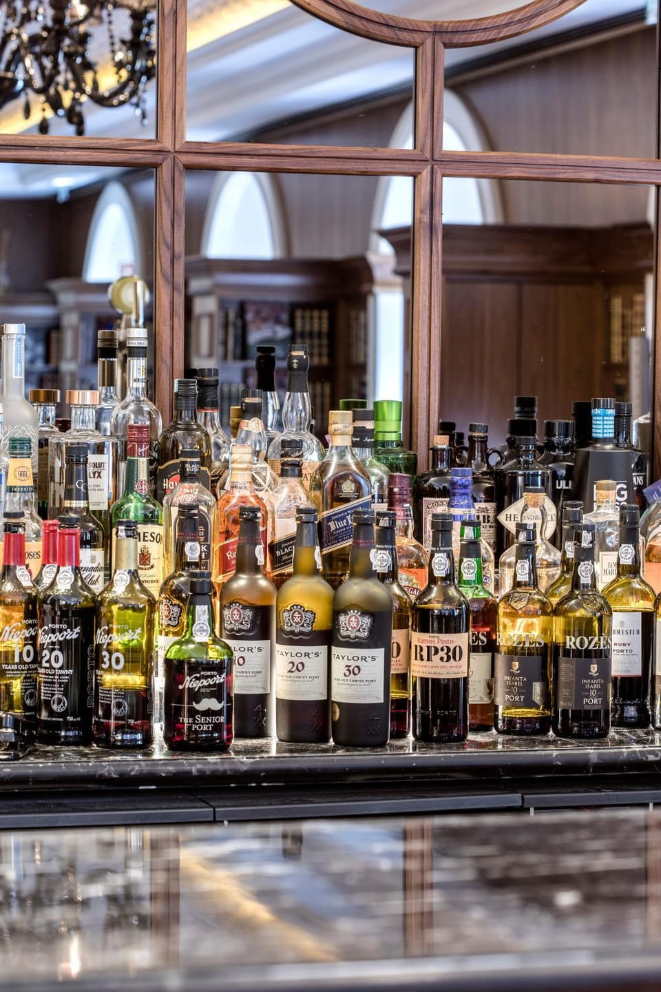 Lounge or bar, Alcoholic drinks