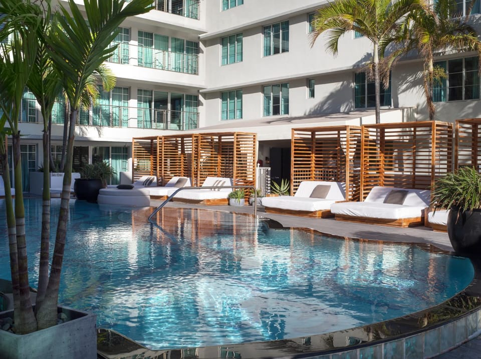 Facade/entrance, Swimming pool, Swimming pool