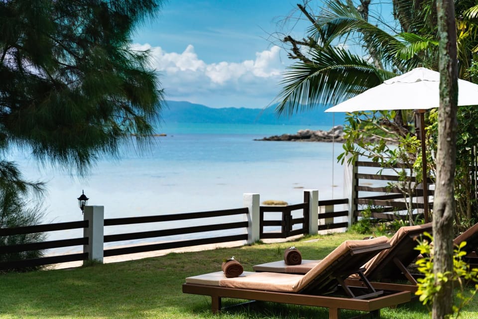 Garden, Sea view