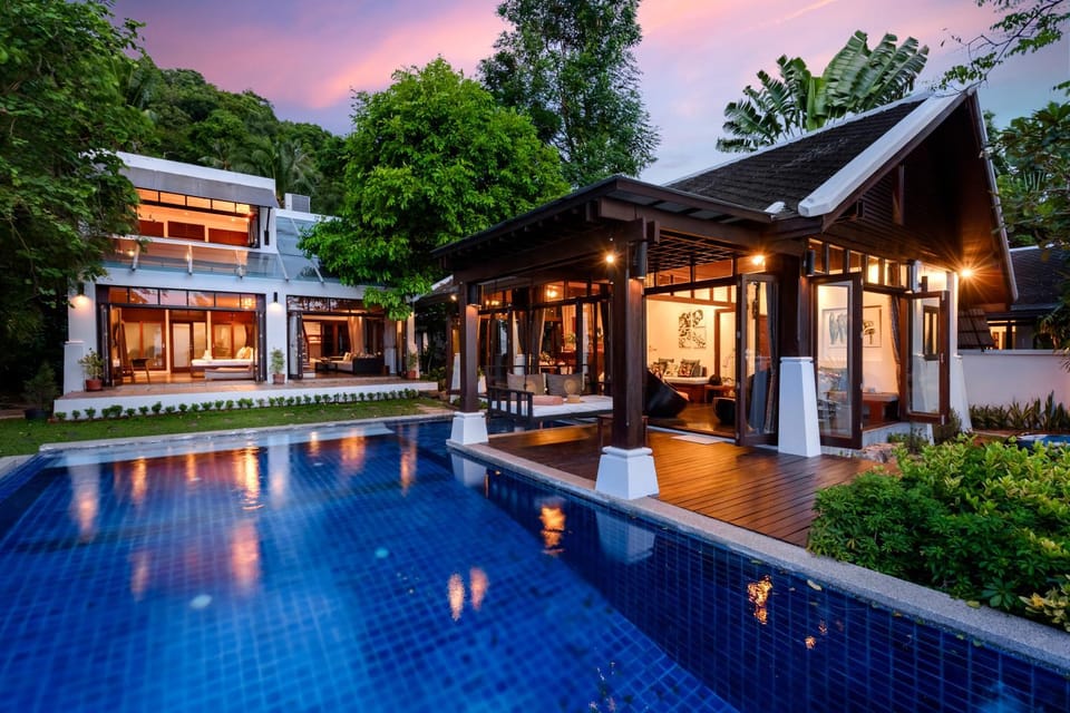 Property building, Swimming pool