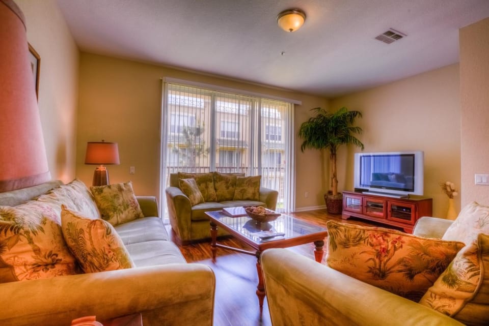 Resort Townhome: Perfect Orlando Vacation Spot House in Orlando