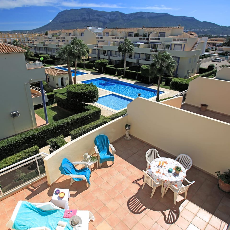 Property building, Patio, Day, Natural landscape, View (from property/room), Balcony/Terrace, Mountain view, Pool view, Swimming pool, sunbed