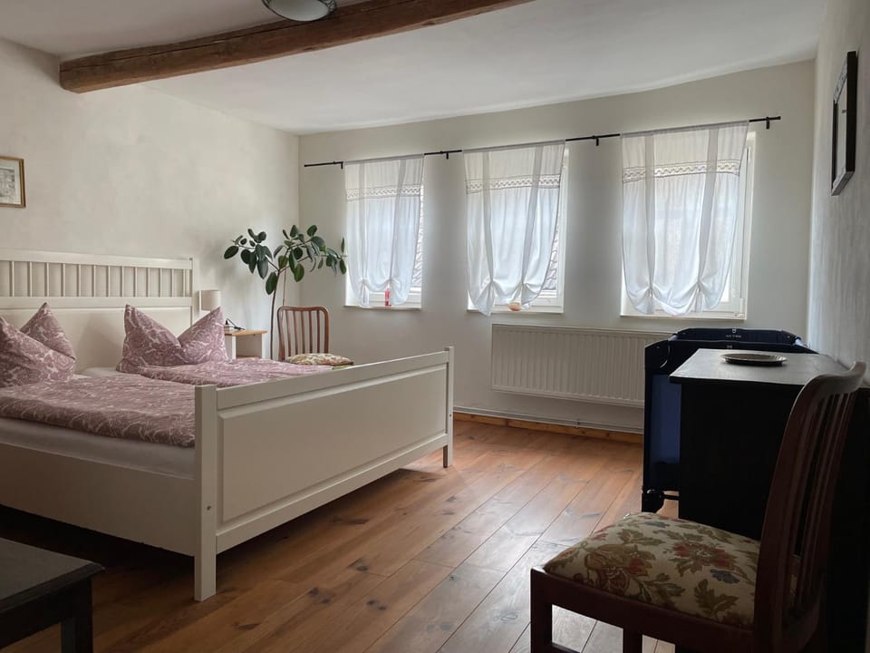 Bed, Photo of the whole room, Bedroom, cot