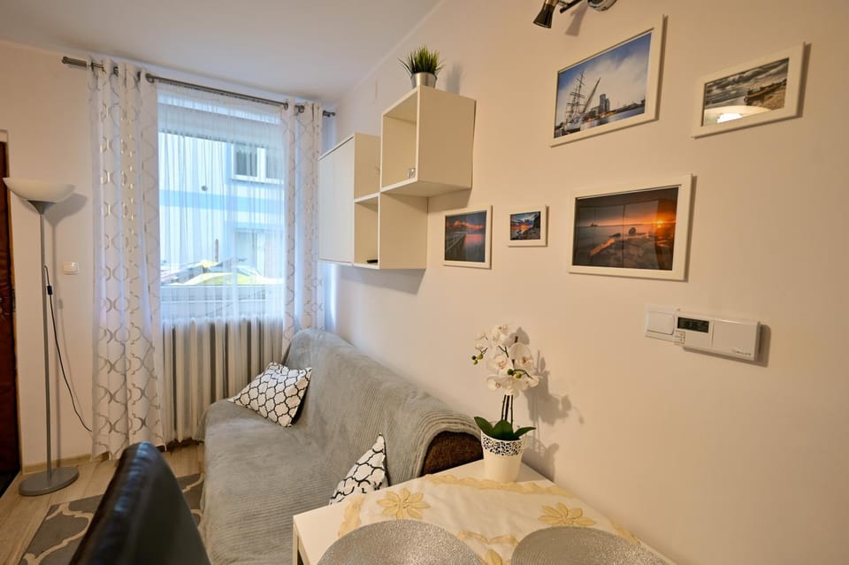 Decorative detail, Seating area